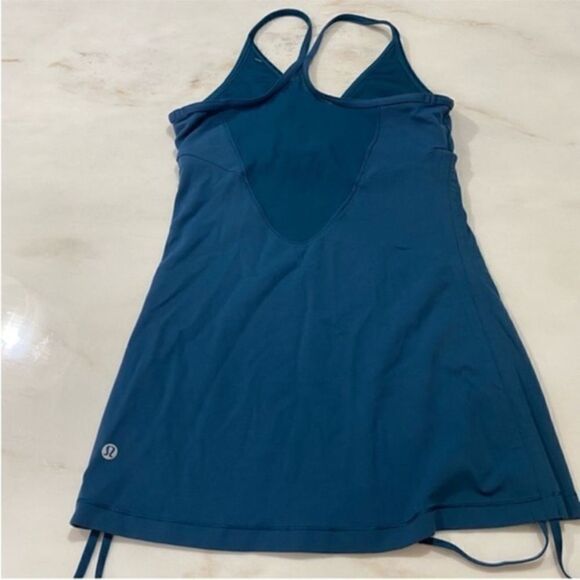 Lululemon Tank Top size 6 Mesh back panel ruched sides‎ - Picture 2 of 6